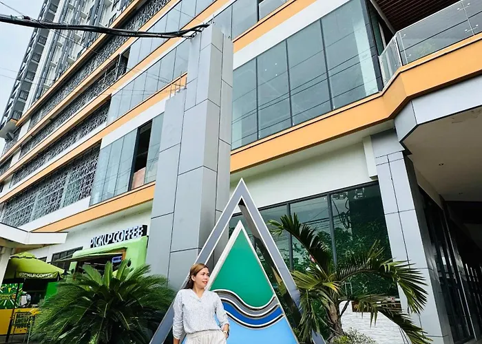 Arc Towers 4*
